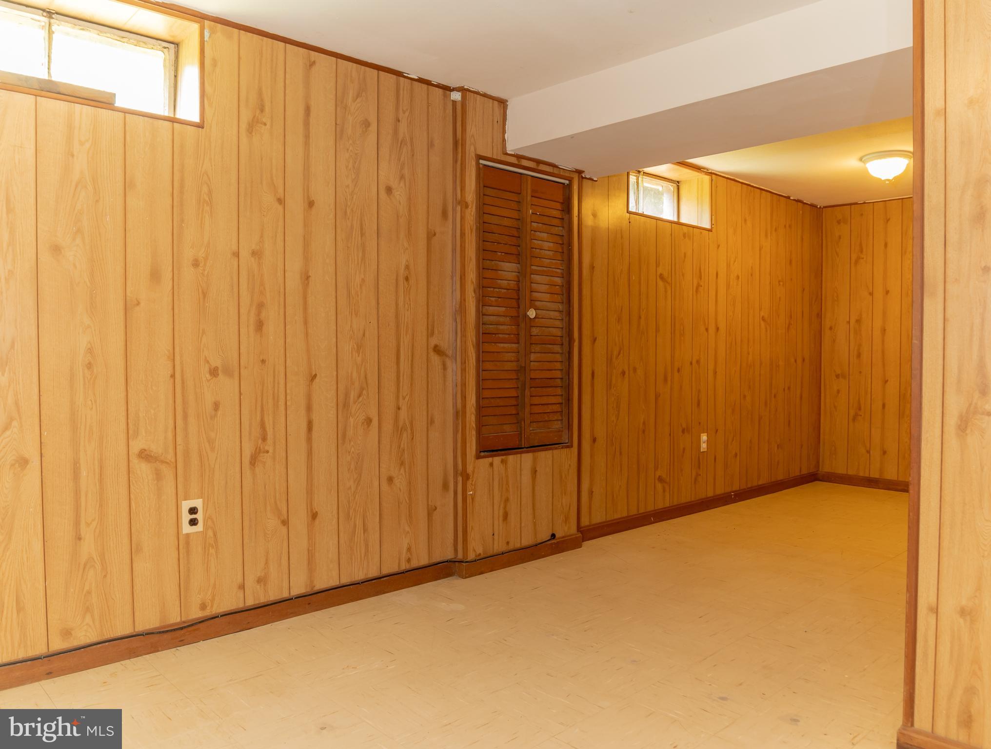 4209 Round Hill Road Silver Spring, MD 20906 - Photo 24 of 43