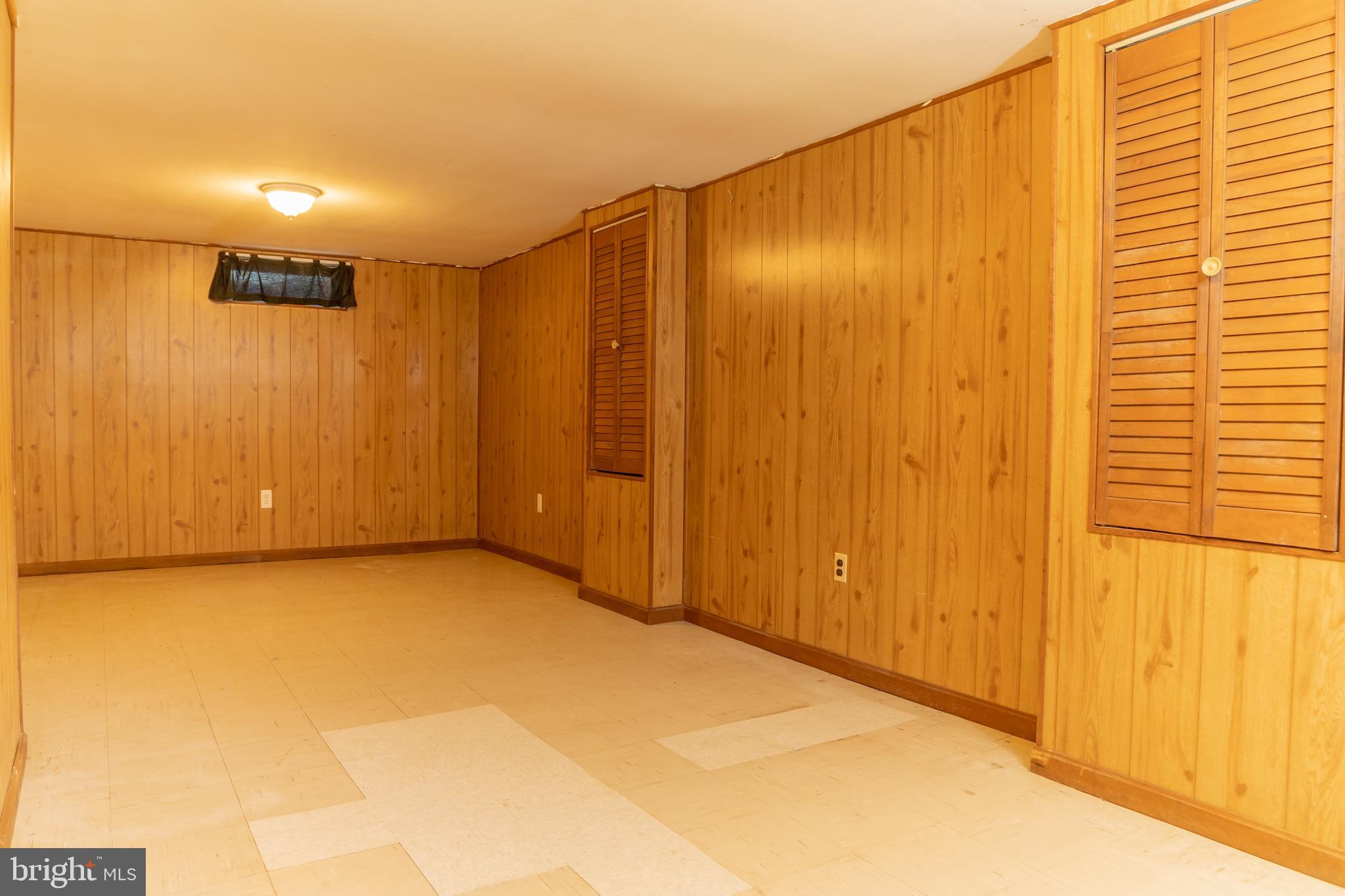 4209 Round Hill Road Silver Spring, MD 20906 - Photo 26 of 43