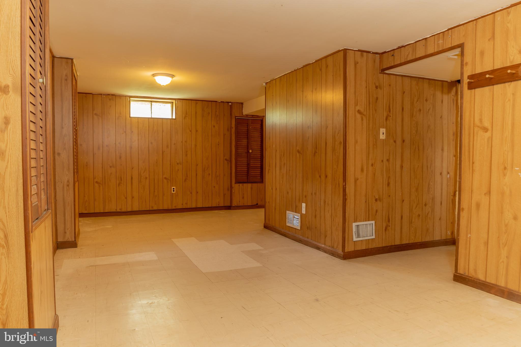 4209 Round Hill Road Silver Spring, MD 20906 - Photo 27 of 43