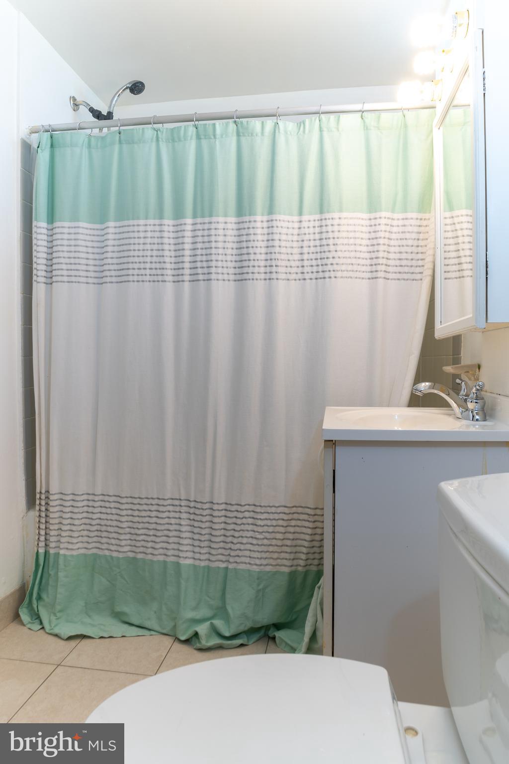 4209 Round Hill Road Silver Spring, MD 20906 - Photo 28 of 43
