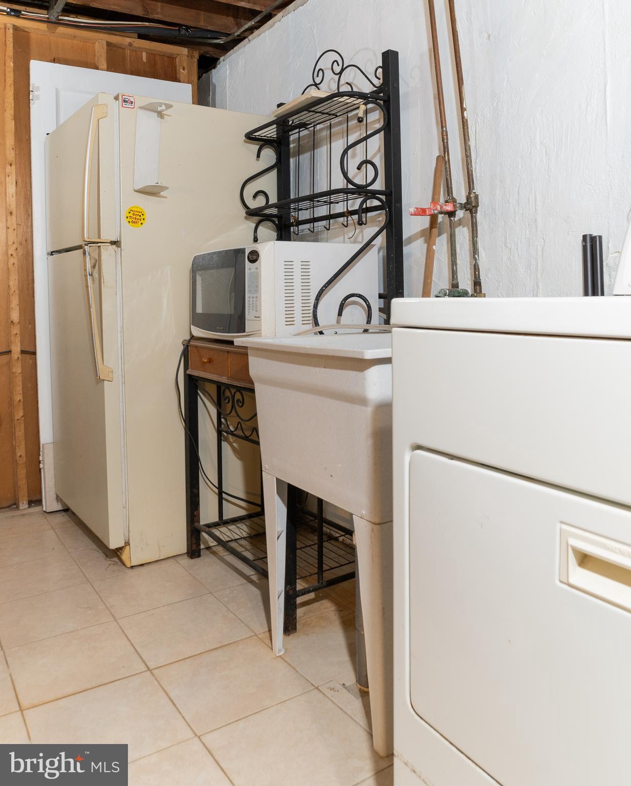 4209 Round Hill Road Silver Spring, MD 20906 - Photo 30 of 43