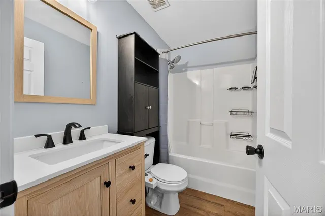 $260,000 | 270 Le Beau Lane, St. Charles, MO 63303