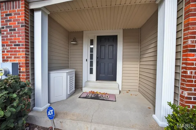 $260,000 | 270 Le Beau Lane, St. Charles, MO 63303