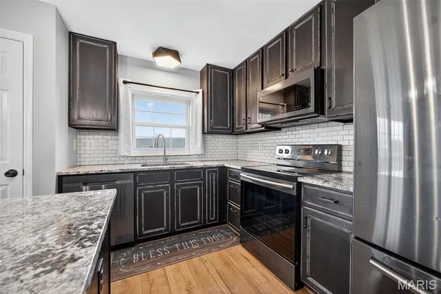 $260,000 | 270 Le Beau Lane, St. Charles, MO 63303