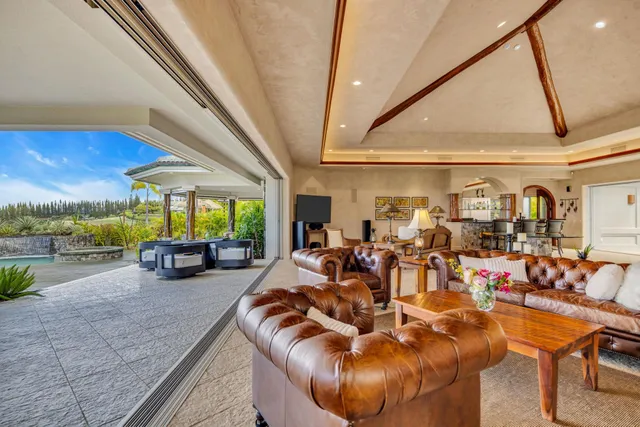 $5,300,000 | 112 Pulelehua Street, Lahaina, HI 96761
