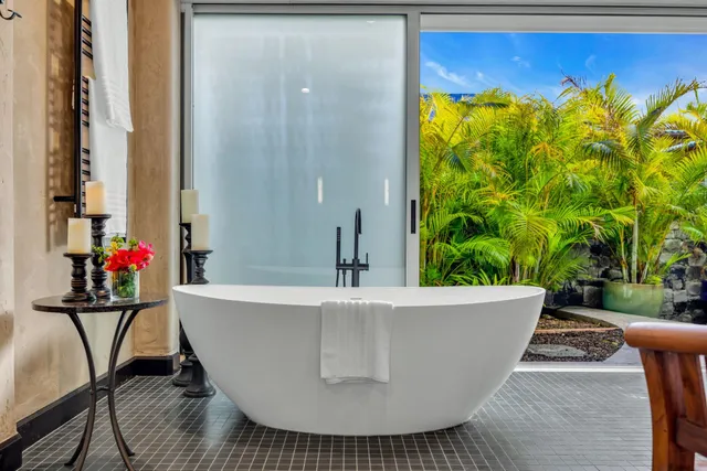 $5,300,000 | 112 Pulelehua Street, Lahaina, HI 96761