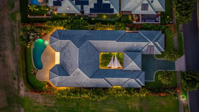 $5,300,000 | 112 Pulelehua Street, Lahaina, HI 96761