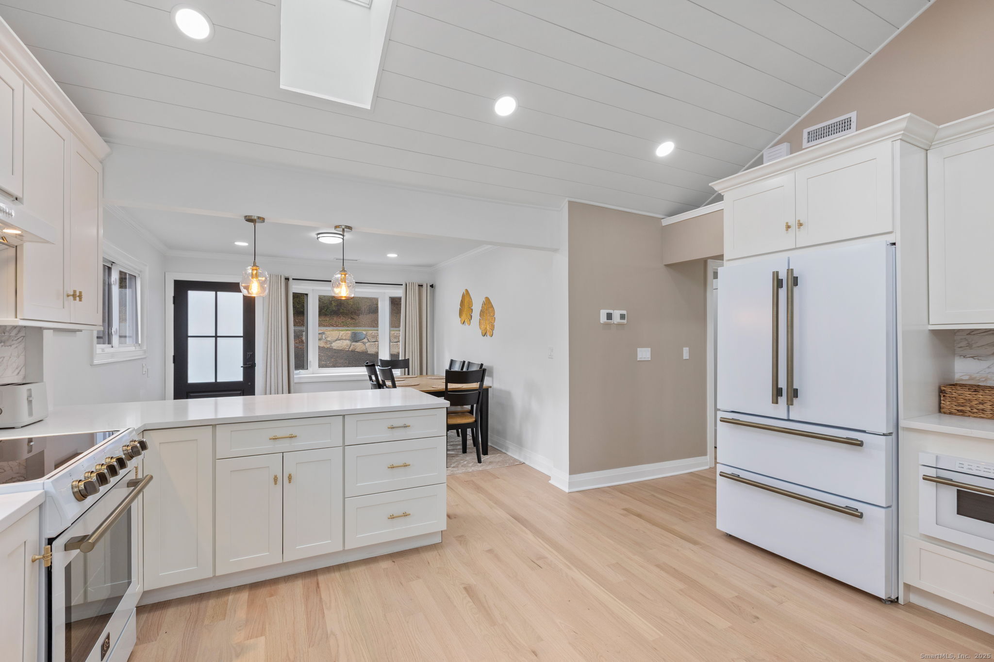 128 Ball Pond Road New Fairfield, CT 06812 - Photo 13 of 40
