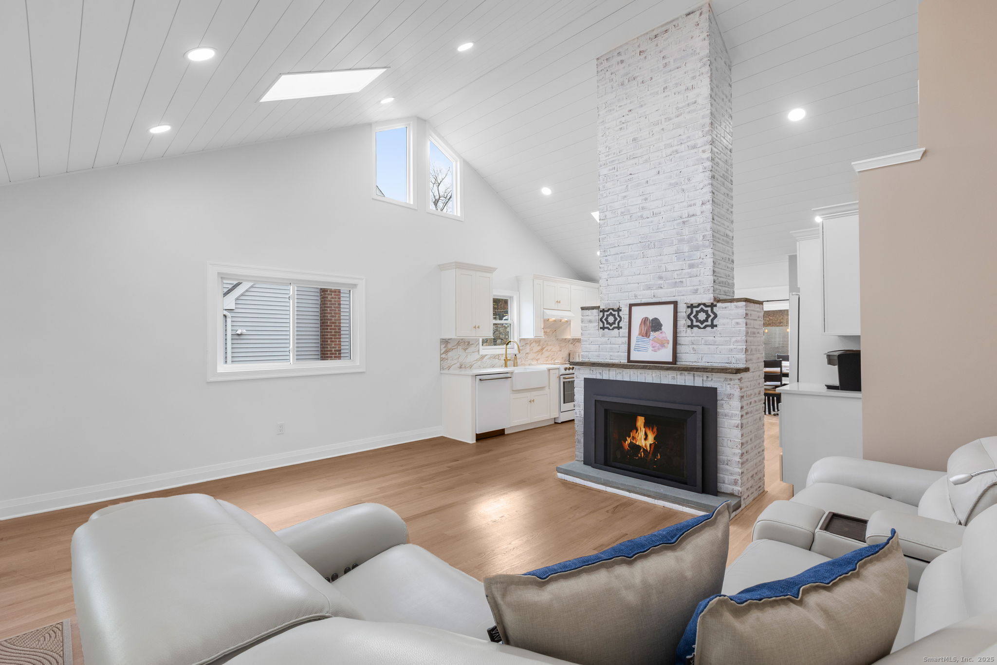 128 Ball Pond Road New Fairfield, CT 06812 - Photo 17 of 40
