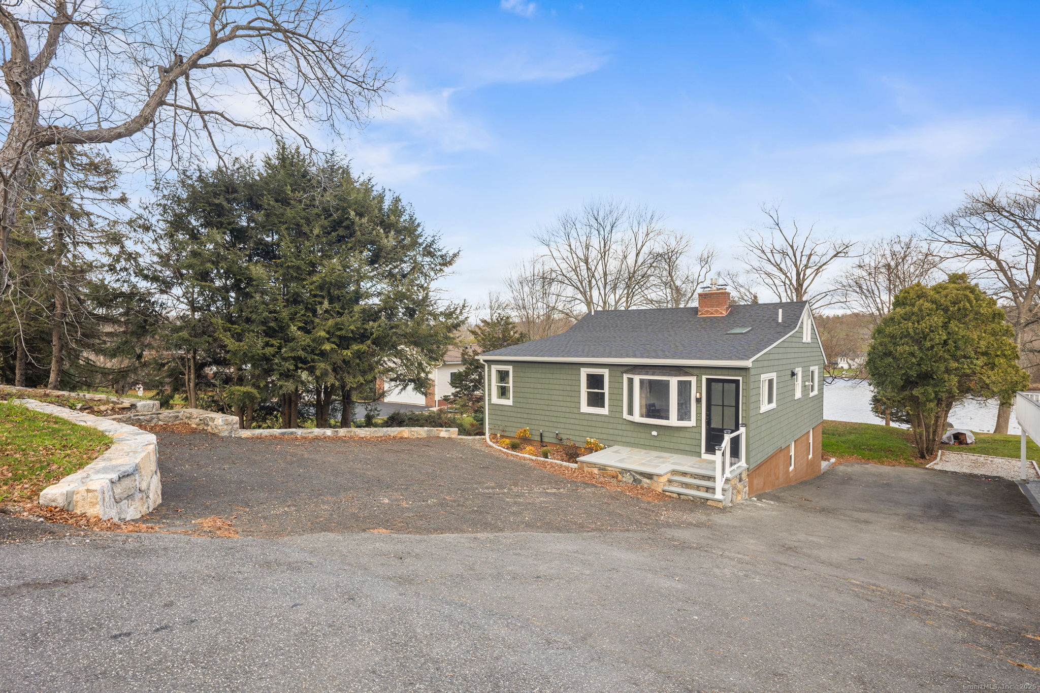 128 Ball Pond Road New Fairfield, CT 06812 - Photo 3 of 40