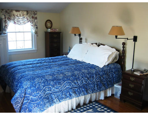 15 Ridge Road Marblehead, MA 01945 - Photo 8 of 11 Gallery Image 8