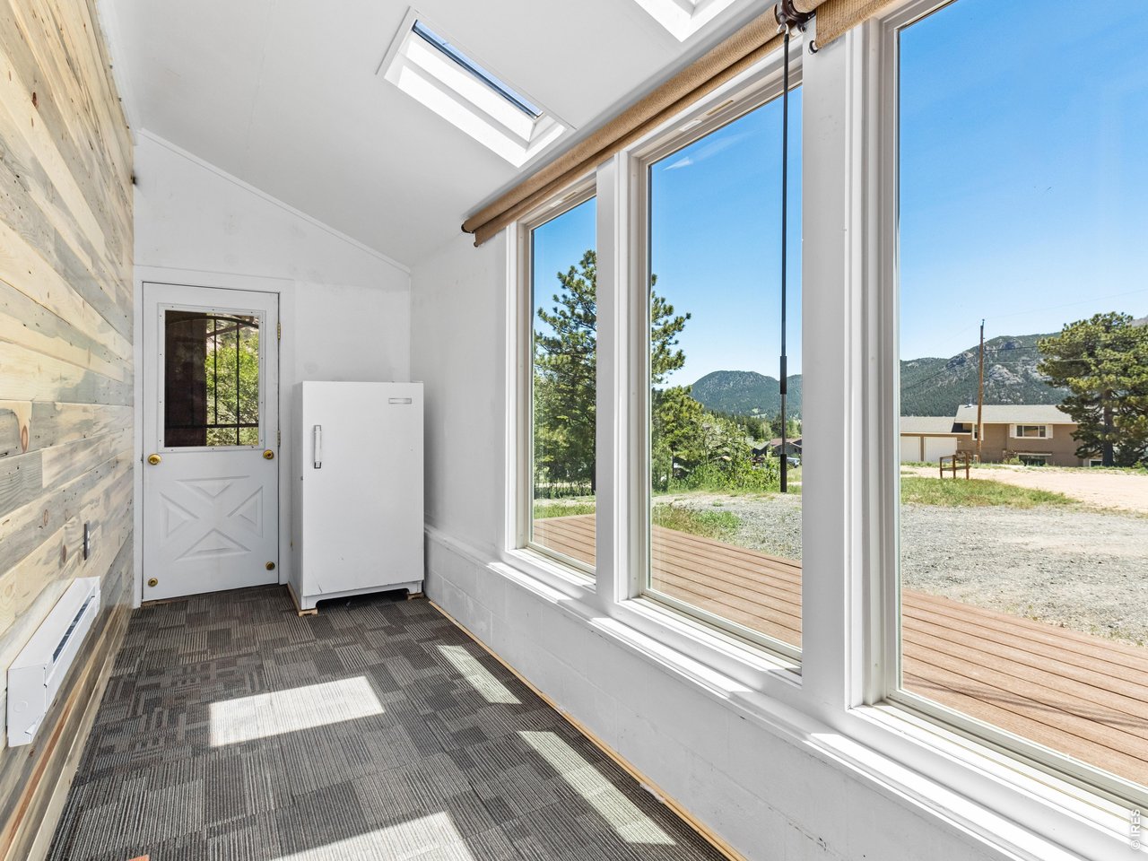1817 Ranch Circle Estes Park, CO 80517 - Photo 27 of 36 Sunroom
