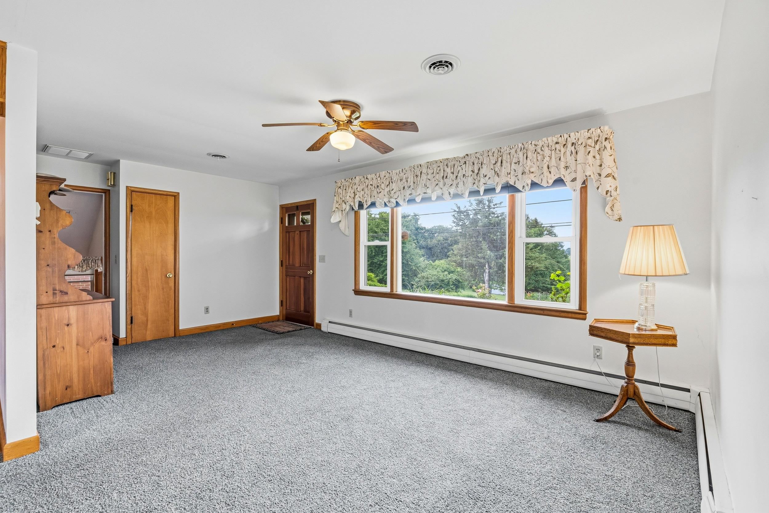 2457 Eversole Road Harrisonburg, VA 22802 - Photo 9 of 60