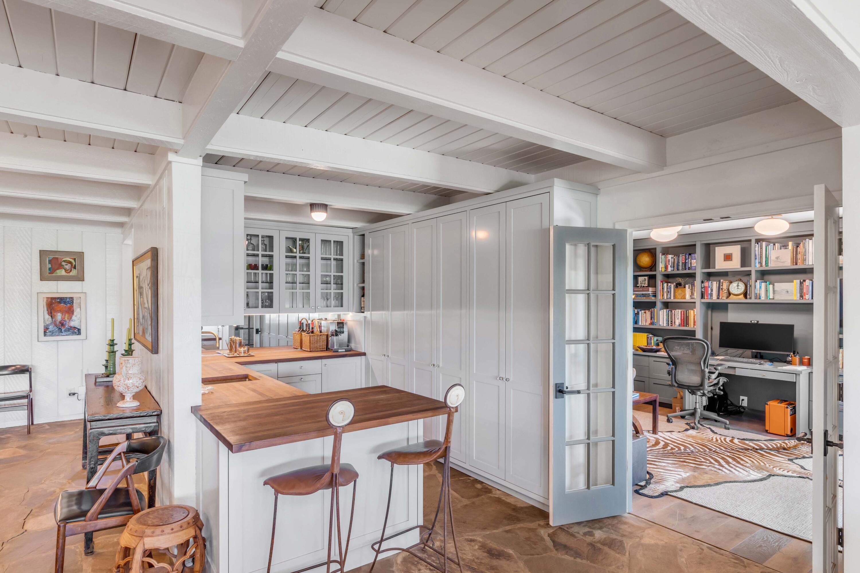 1459 Burningtree Road Charleston, SC 29412 - Photo 14 of 50 Bar