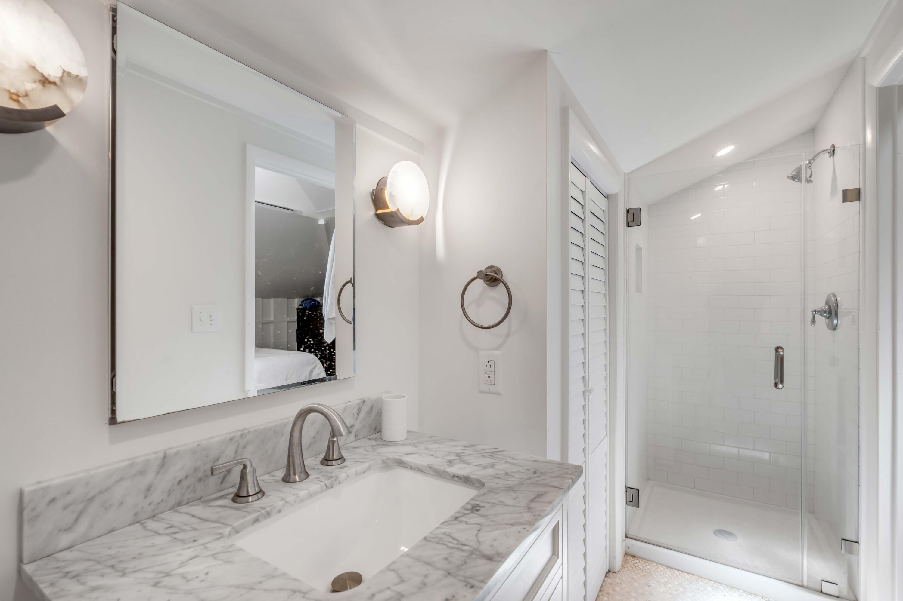 1459 Burningtree Road Charleston, SC 29412 - Photo 30 of 50 En Suite Guest Bath