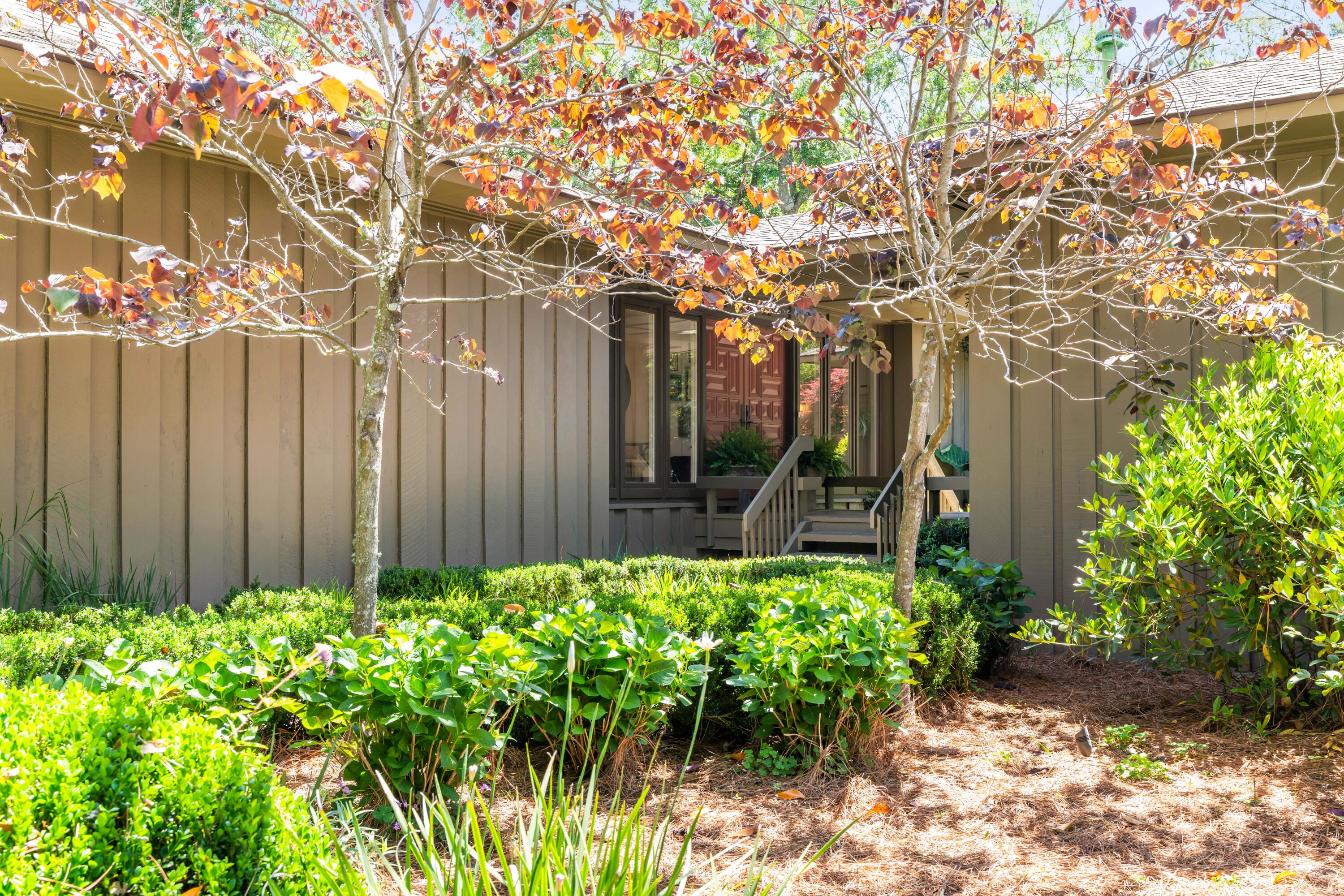 1459 Burningtree Road Charleston, SC 29412 - Photo 35 of 50 Beautiful Landscaping & Gardens
