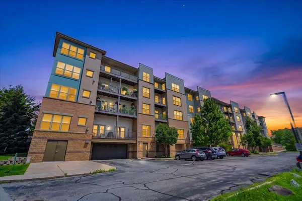 $315,000 | 8201 Mayo, Unit 406, Madison, WI 53719