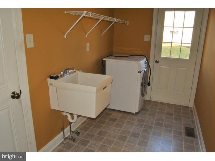 2205 Sparrow Way Chalfont, PA 18914 - Photo 22 of 25 Mud Room
