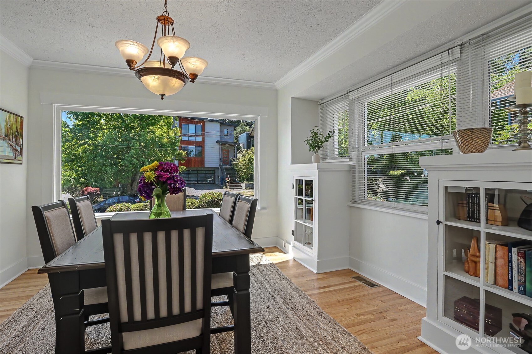 322 North 81st Street Seattle, WA 98103 - Photo 10 of 40
