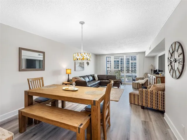 $3,500 | 1460 Gulf Boulevard, Unit 308, Clearwater Beach, FL 33767