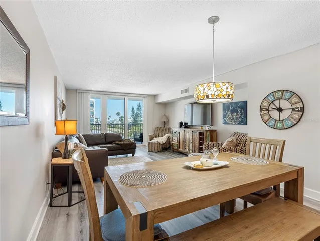 $3,500 | 1460 Gulf Boulevard, Unit 308, Clearwater Beach, FL 33767