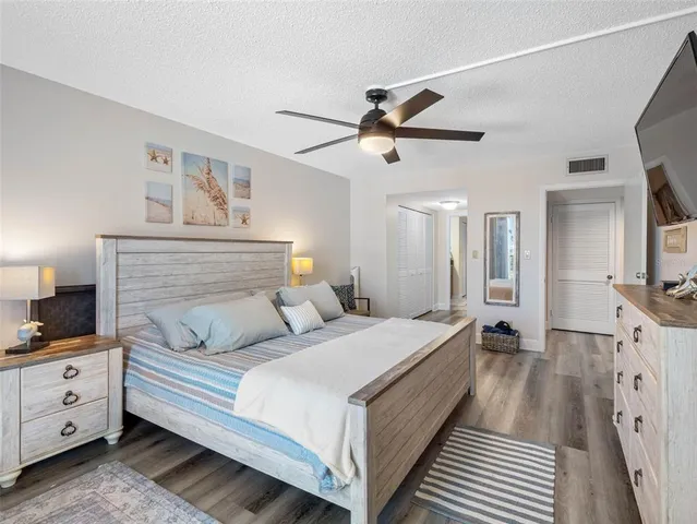 $3,500 | 1460 Gulf Boulevard, Unit 308, Clearwater Beach, FL 33767