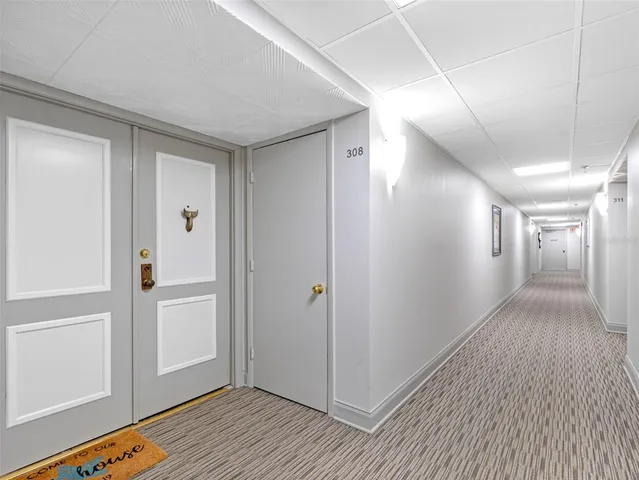 $3,500 | 1460 Gulf Boulevard, Unit 308, Clearwater Beach, FL 33767