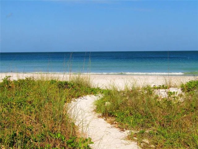 $3,500 | 1460 Gulf Boulevard, Unit 308, Clearwater Beach, FL 33767