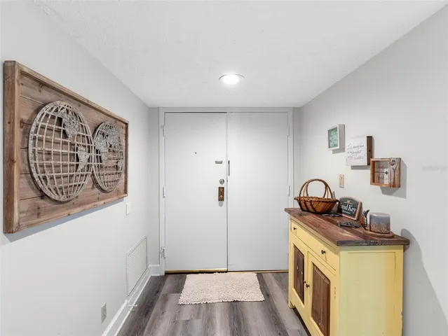 $3,500 | 1460 Gulf Boulevard, Unit 308, Clearwater Beach, FL 33767