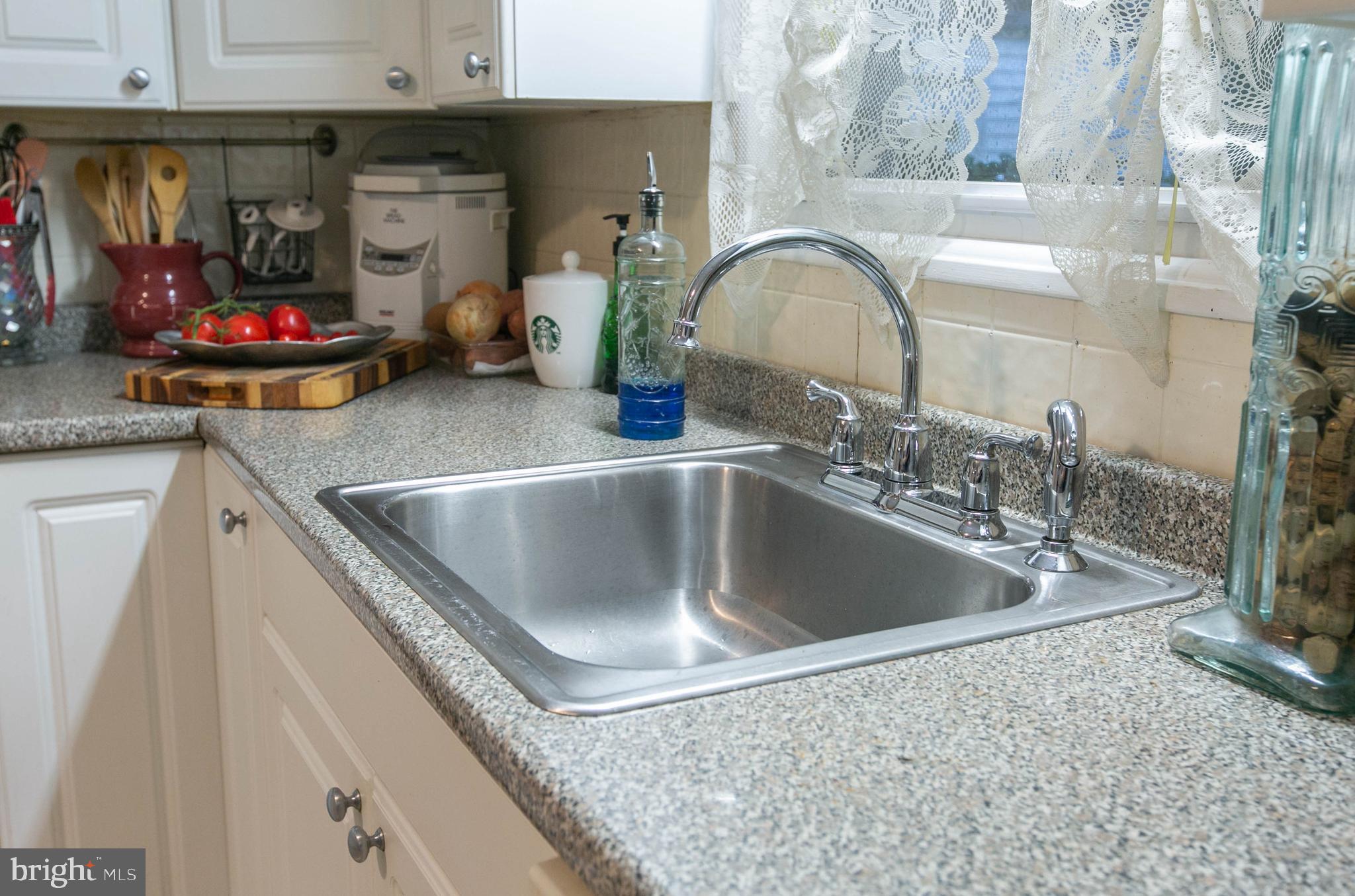 2871 Chatham Street Philadelphia, PA 19134 - Photo 15 of 32
