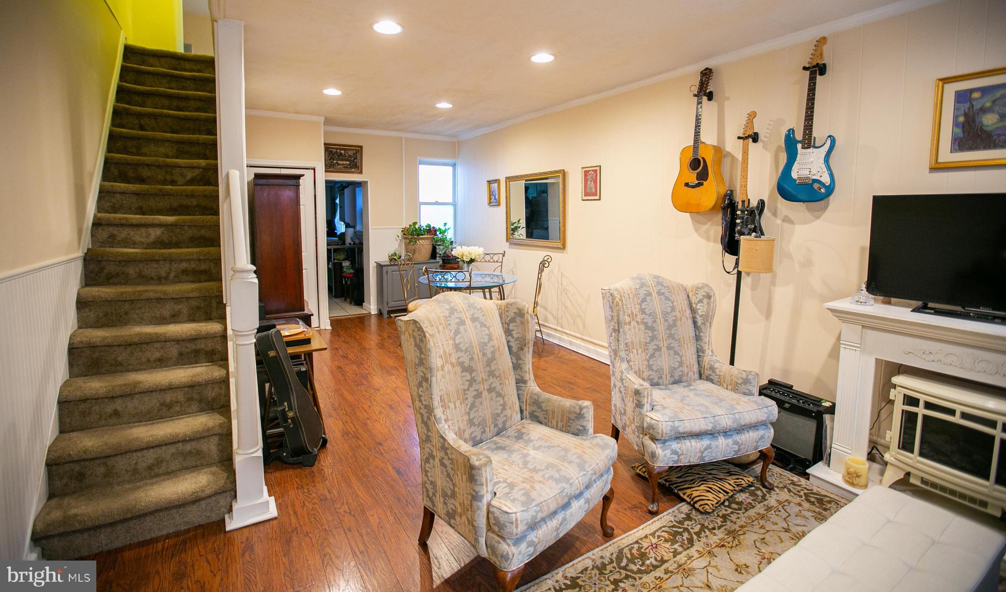 2871 Chatham Street Philadelphia, PA 19134 - Photo 4 of 32