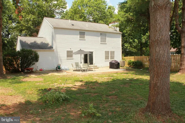 $3,600 | 18717 Flower Hill Way, Gaithersburg, MD 20879