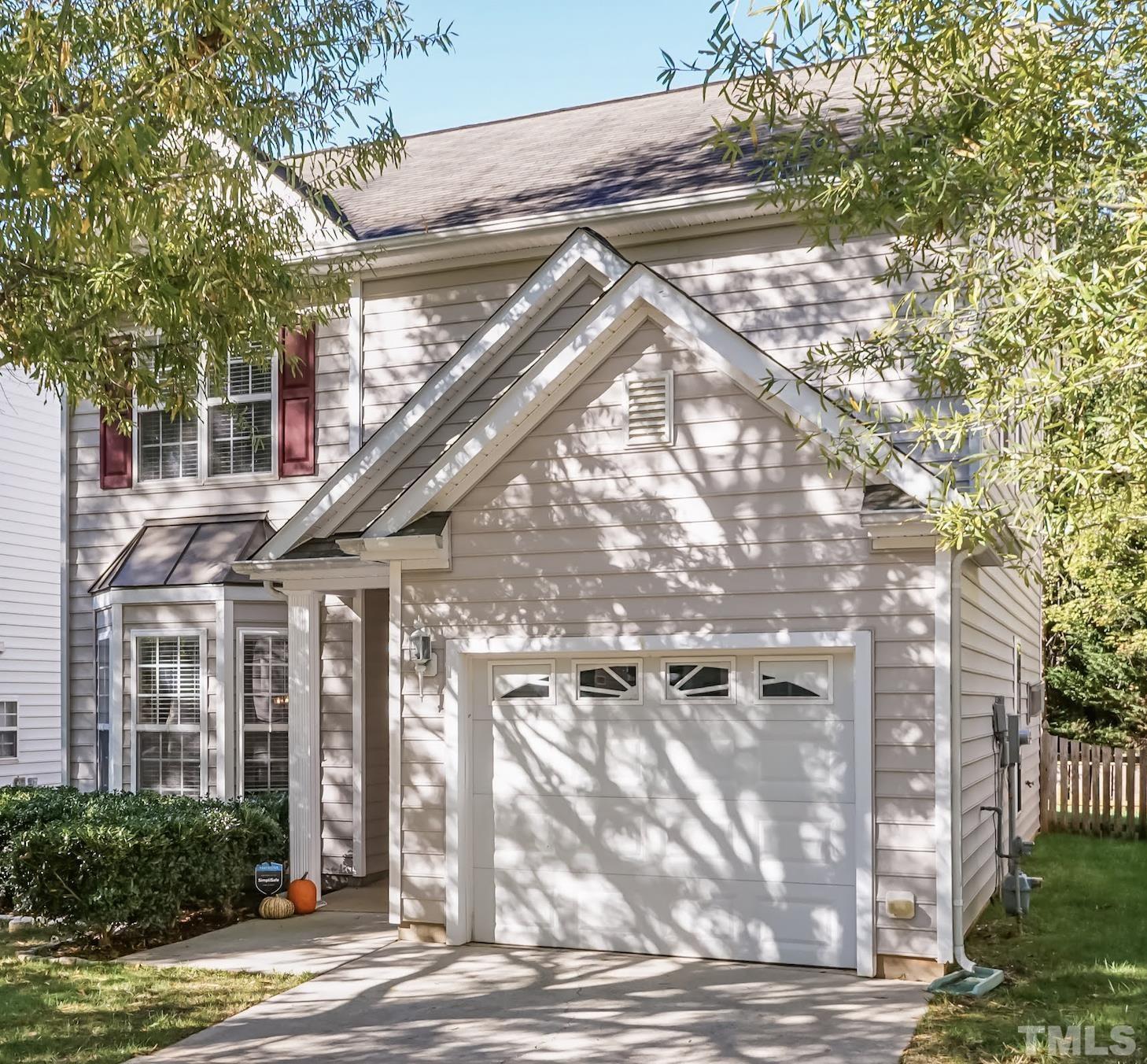 8409 Whisper Ridge Place Raleigh, NC 27613 - Photo 3 of 30