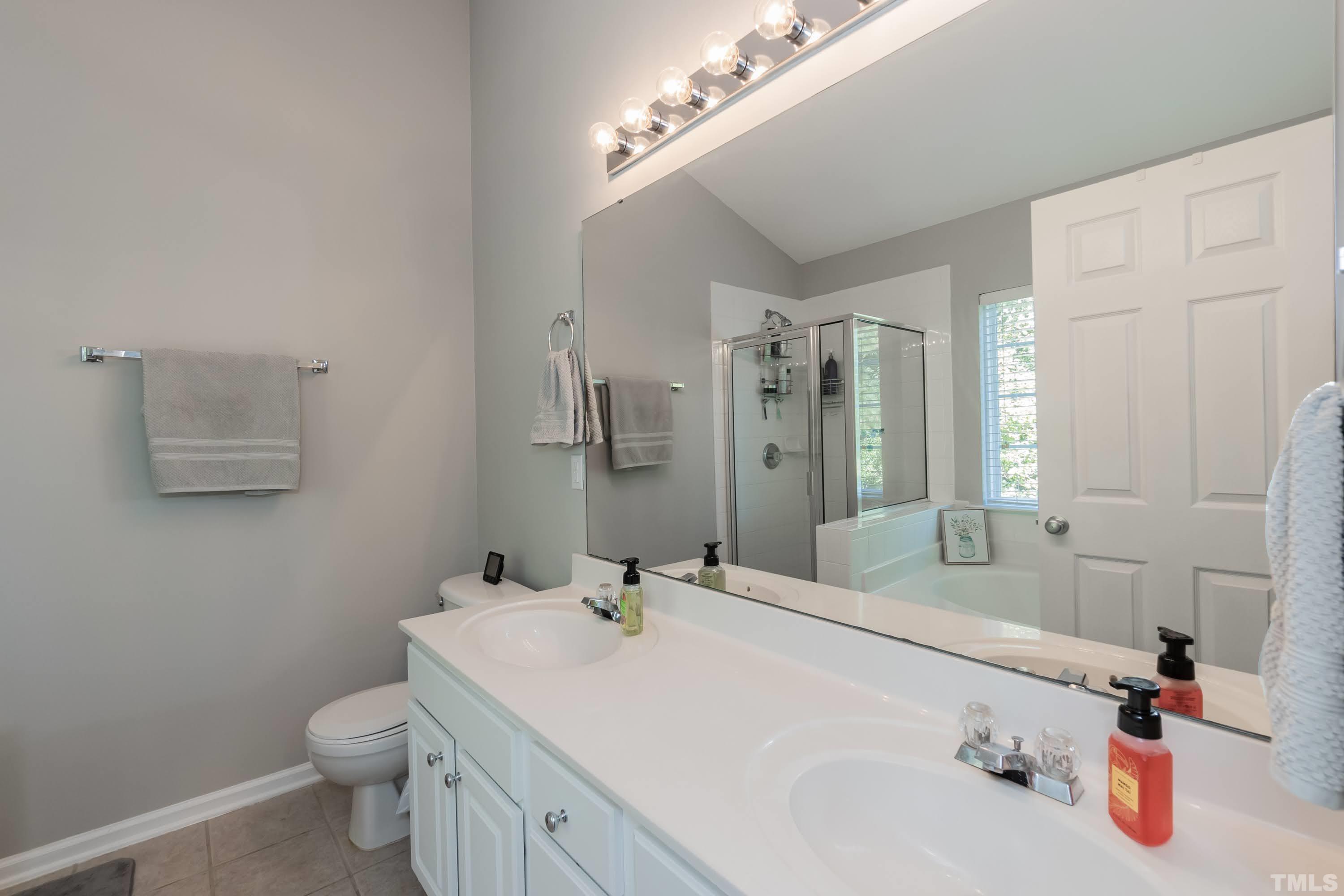 8409 Whisper Ridge Place Raleigh, NC 27613 - Photo 23 of 30