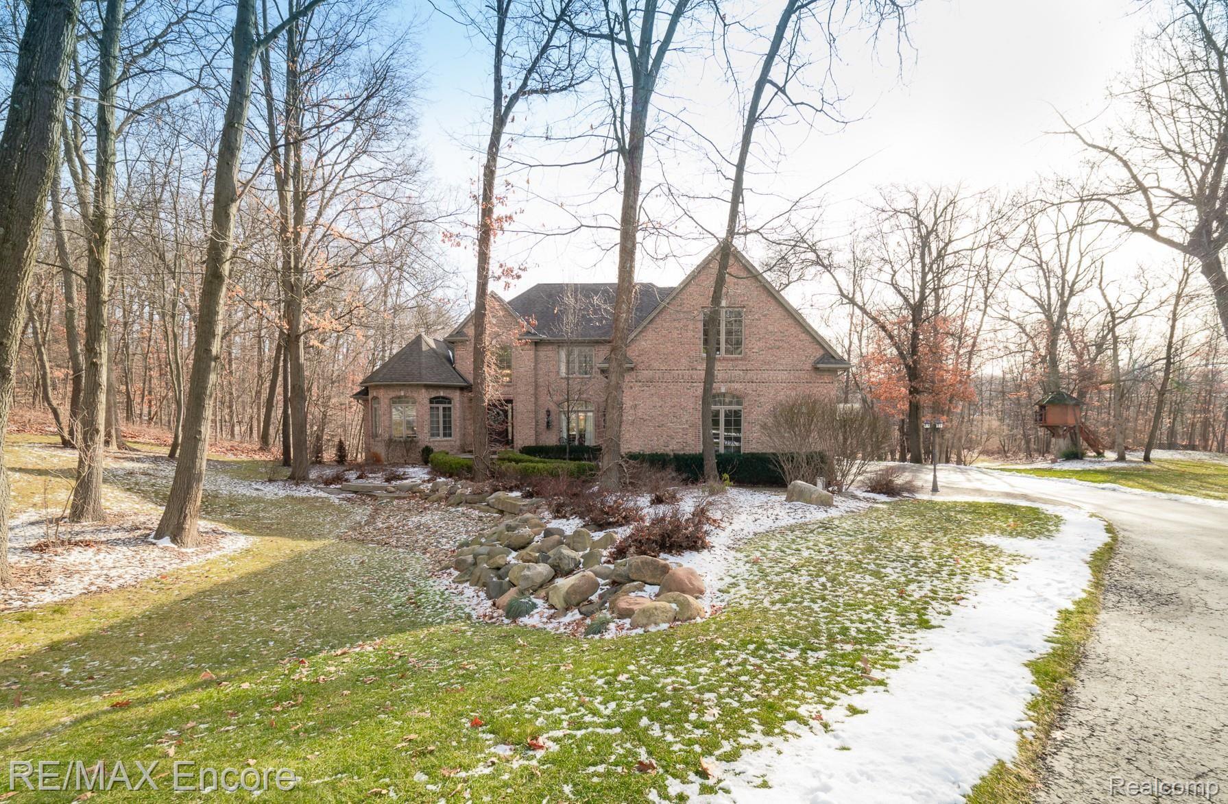 7686 Devins Ridge Clarkston, MI 48348 - Photo 58 of 58 Welcome home!
