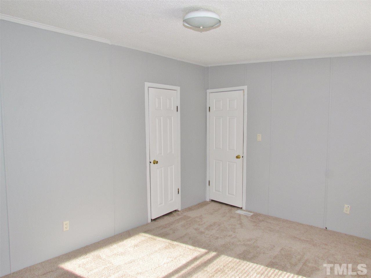 178 Clyde Pearce Road Zebulon, NC 27597 - Photo 11 of 25 Gallery Image 11