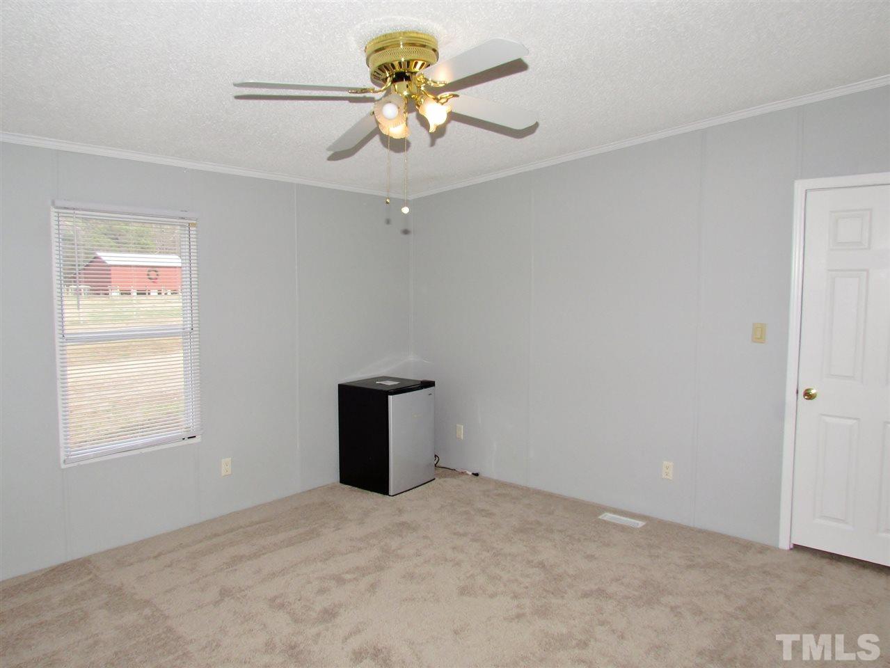 178 Clyde Pearce Road Zebulon, NC 27597 - Photo 13 of 25 Gallery Image 13