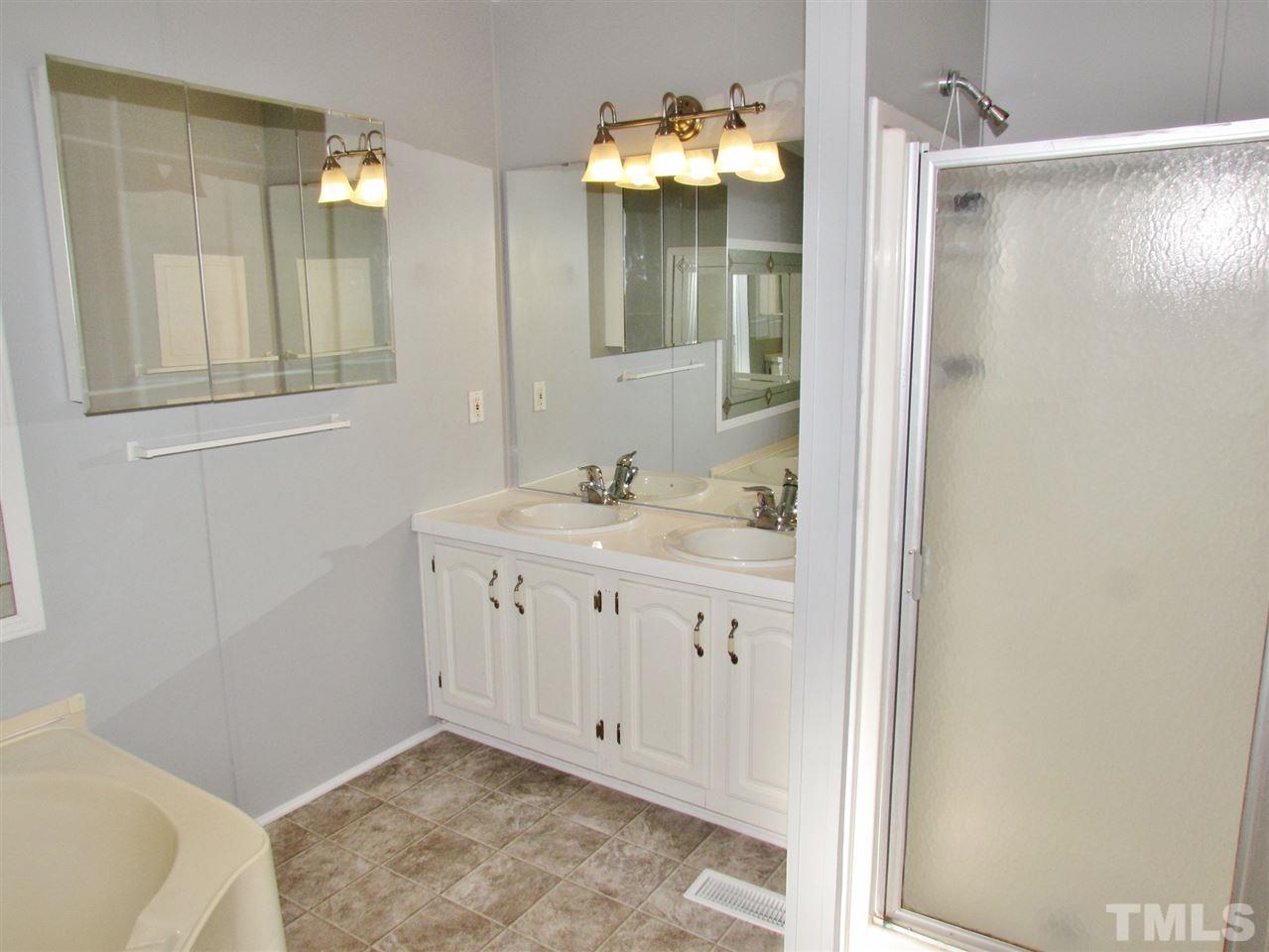 178 Clyde Pearce Road Zebulon, NC 27597 - Photo 18 of 25 Gallery Image 18