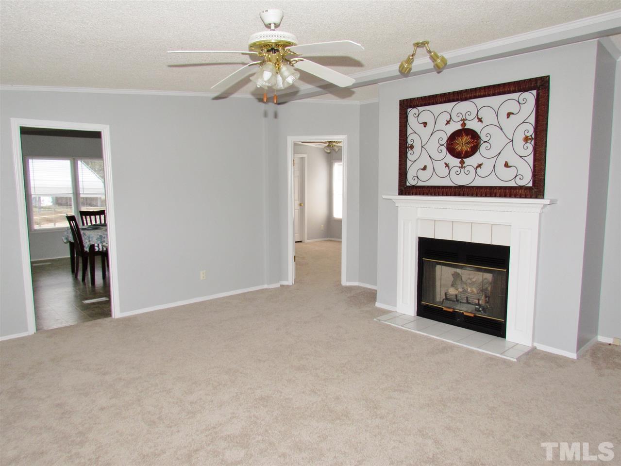 178 Clyde Pearce Road Zebulon, NC 27597 - Photo 4 of 25 Gallery Image 4