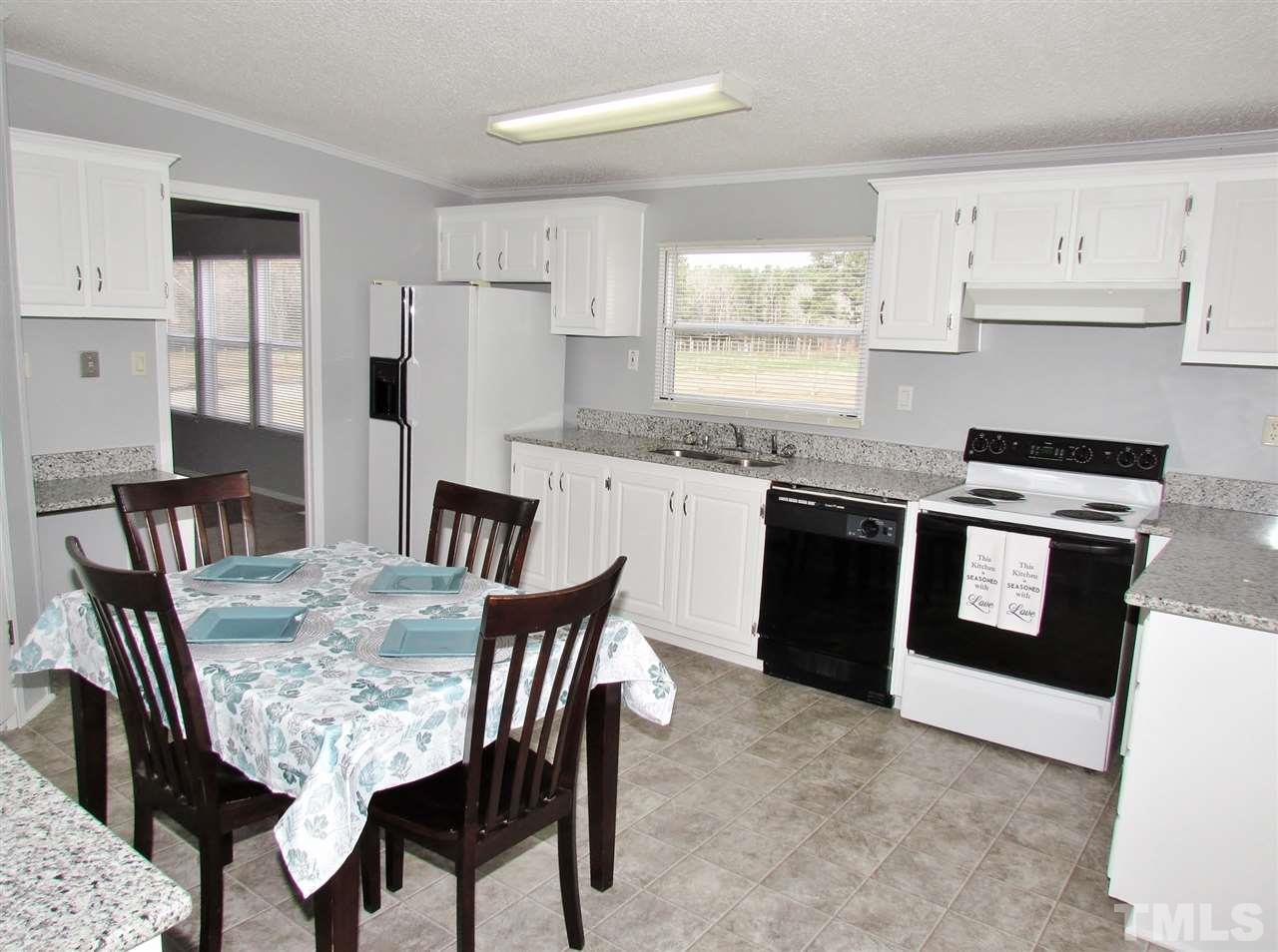 178 Clyde Pearce Road Zebulon, NC 27597 - Photo 6 of 25 Gallery Image 6