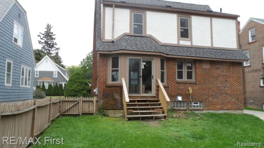 140 Chippewa Road Pontiac, MI 48341 - Photo 11 of 46