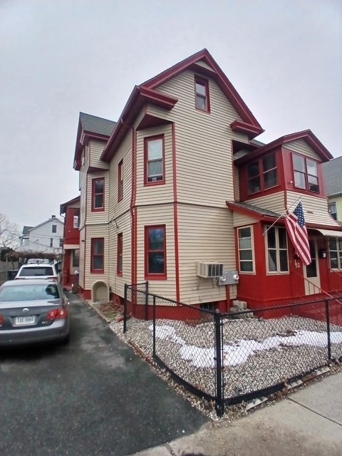 32 Wendell Place Springfield, MA 01105 - Photo 3 of 12