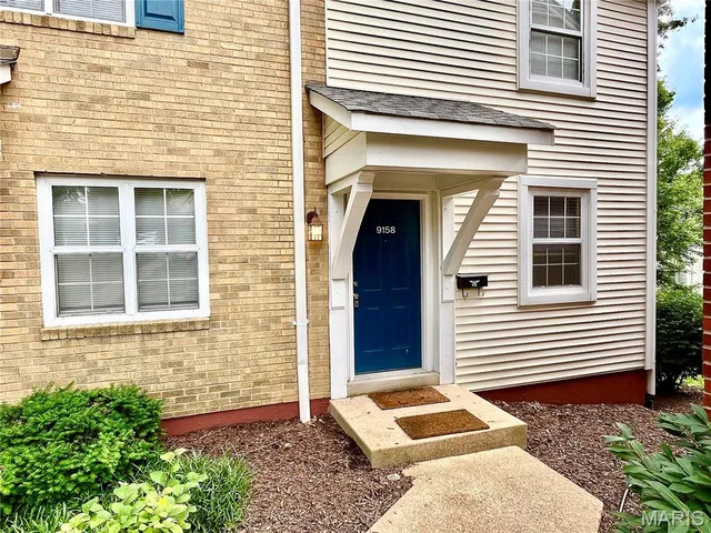 $184,900 | 9158 Eager Road, Brentwood, MO 63144