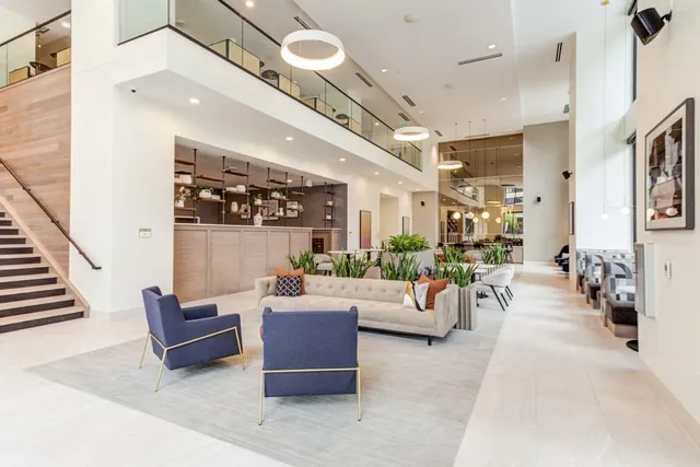 $11,234 | 270 Hennepin Avenue, Unit 2106, Minneapolis, MN 55401