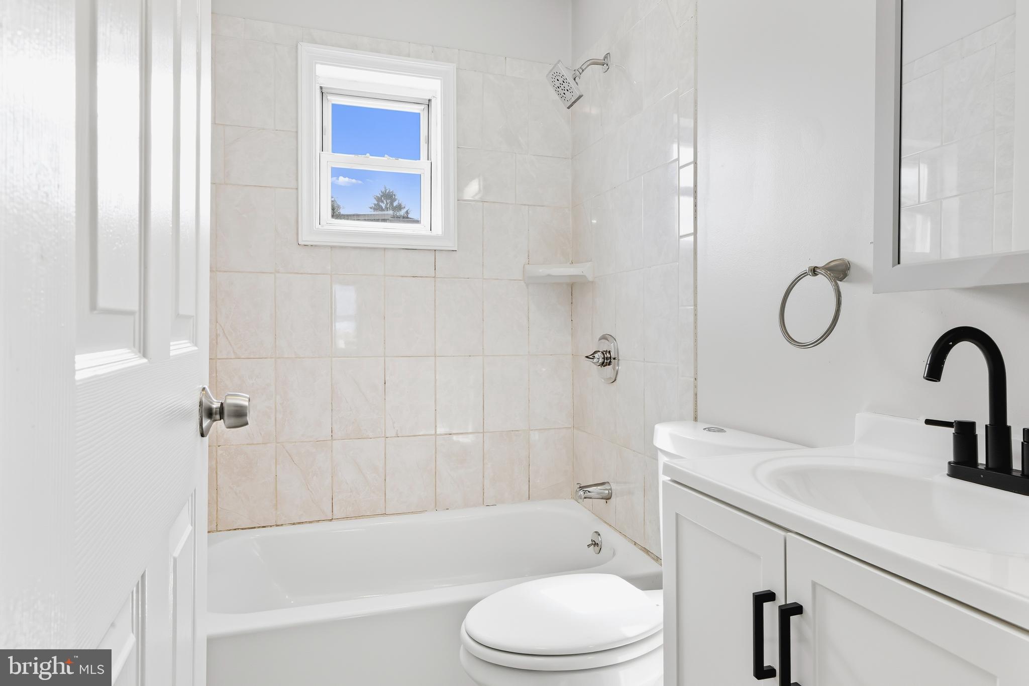 78 West Rambo Street Bridgeport, PA 19405 - Photo 8 of 15 Gallery Image 8