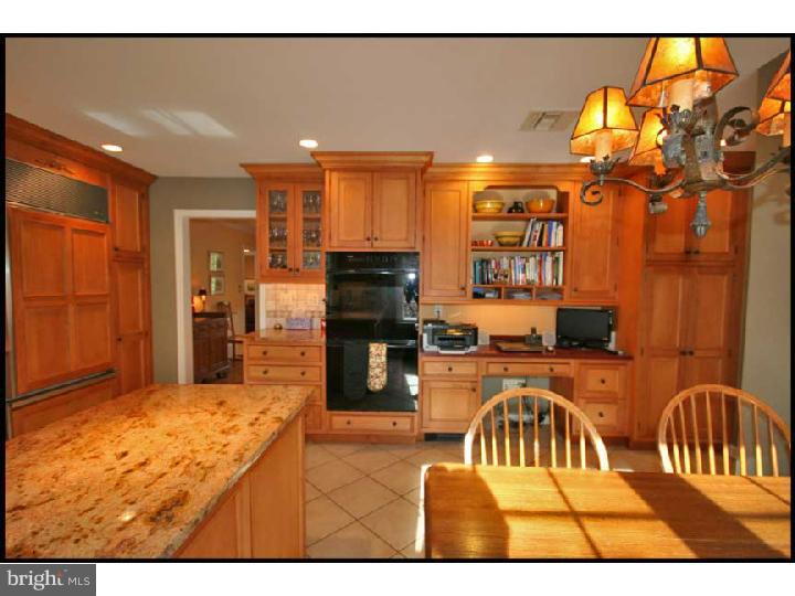 594 Contention Lane Berwyn, PA 19312 - Photo 9 of 24 Kitchen