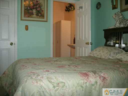 2946 Washington Road Sayreville, NJ 08859 - Photo 8 of 8