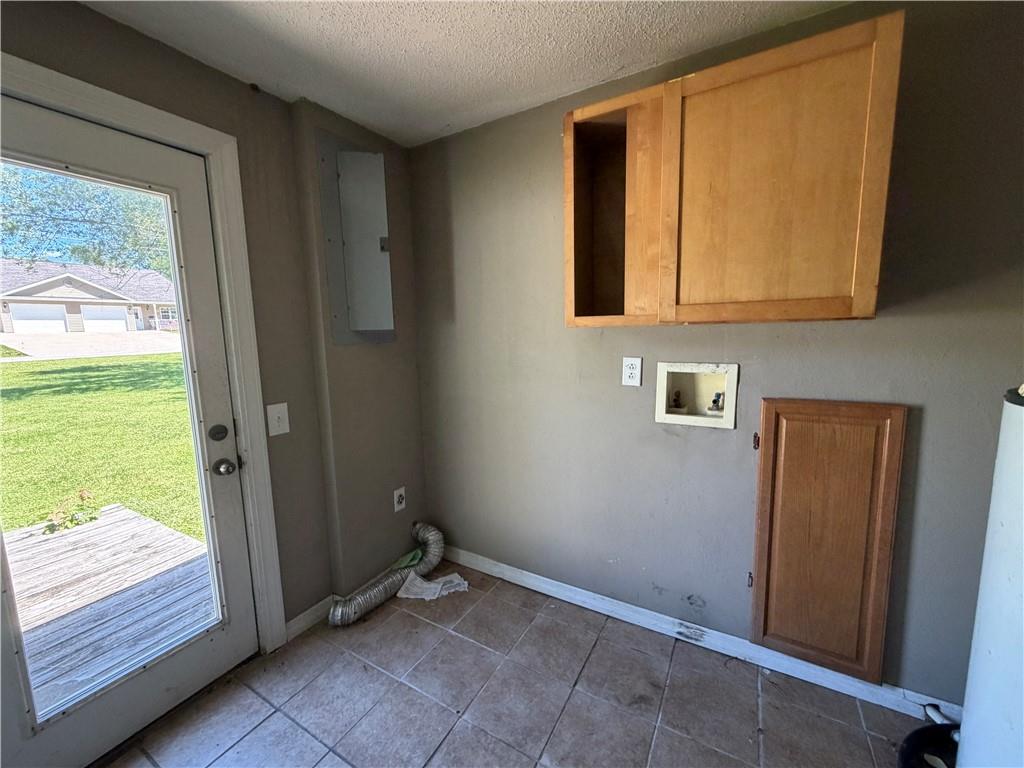 1405 Burnam Road Chillicothe, MO 64601 - Photo 8 of 13