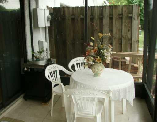 9220 Southwest 3rd Street, Unit 9160 Boca Raton, FL 33428 - Photo 3 of 8 Patio/Deck