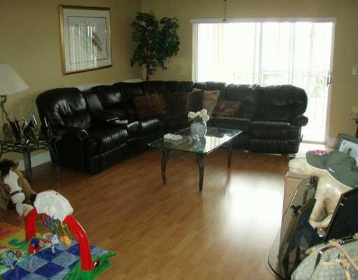 9220 Southwest 3rd Street, Unit 9160 Boca Raton, FL 33428 - Photo 4 of 8 Living Room